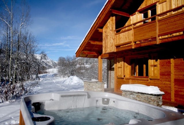Ski chalets with hot tub